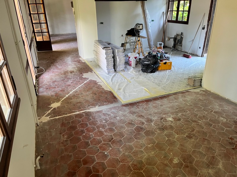 Rénover un sol ancien dans une maison normande à Bernay proche de Evreux en Normandie dans le 27