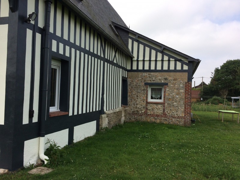 Entreprise de peinture à Harcourt pour la rénovation d’une maison normande en colombage à Harcourt proche le neubourg dans le 27 en normndie