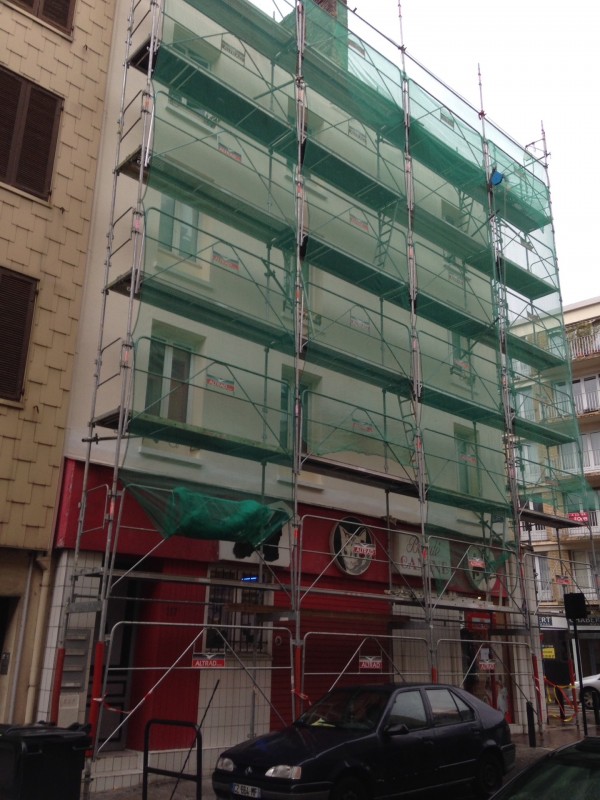 Entreprise de peinture pour la rénovation d’une façades extérieure en centre ville du Havre en Normandie dans le 76