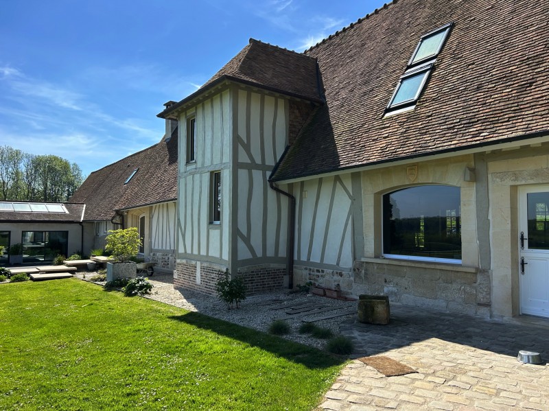 Entreprise pour repeindre une un ravalement de façades au neubourg en Normandie proche de Évreux en Normandie dans le 27