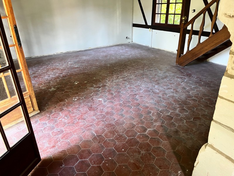 Rénover un sol ancien dans une maison normande à Bernay proche de Evreux en Normandie dans le 27