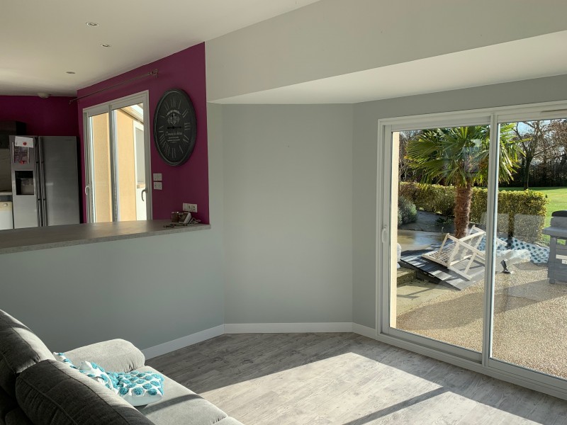 Rénovation avec peinture intérieur dans un salon à Brionne