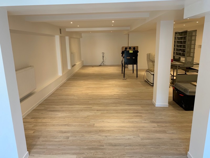 Entreprise de revêtement de sol à deauville pour la rénovation d’un loft à deauville proche de Caen en Normandie dans le 14